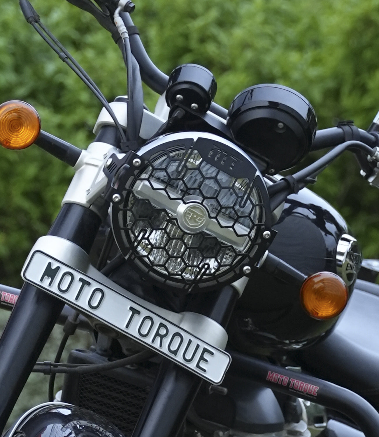 ROYAL ENFIELD SUPER METEOR 650 - HEADLIGHT GRILL