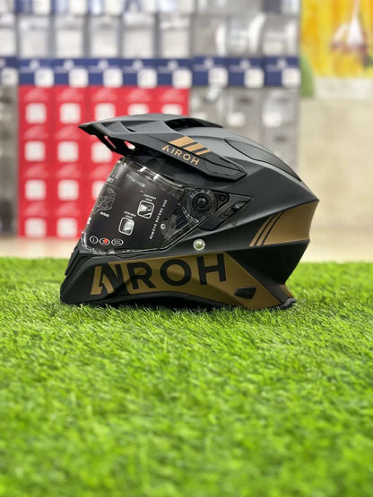 Airoh Commander Helmet Black/Gold/Matte