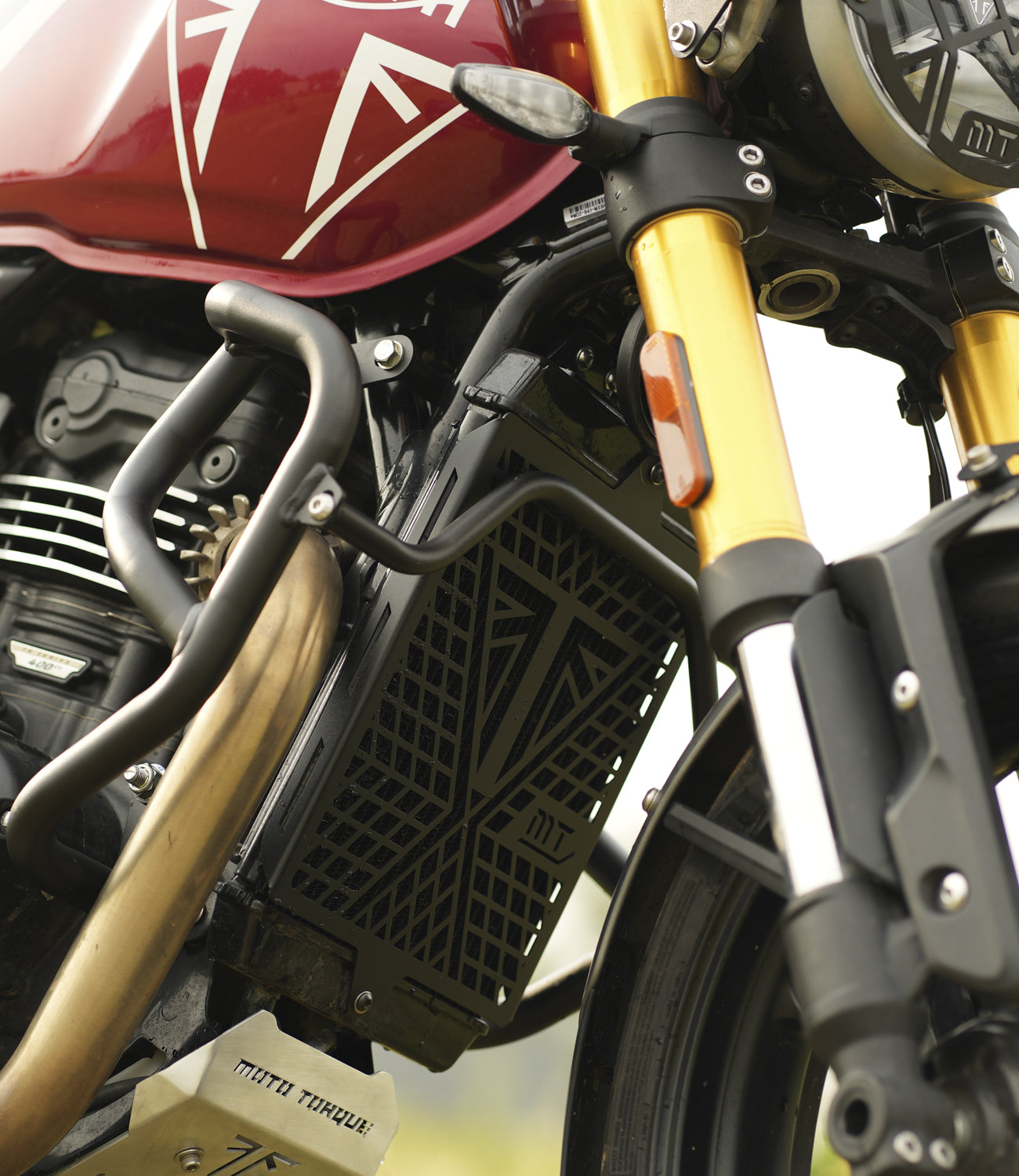 TRIUMPH SPEED 400 - RADIATOR GUARD (MS)